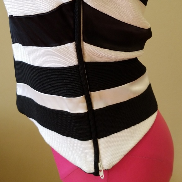 Gianfranco Ferre Black & White Sleeveless Top - Picture 3 of 6